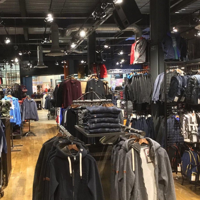 Clothes store (4)